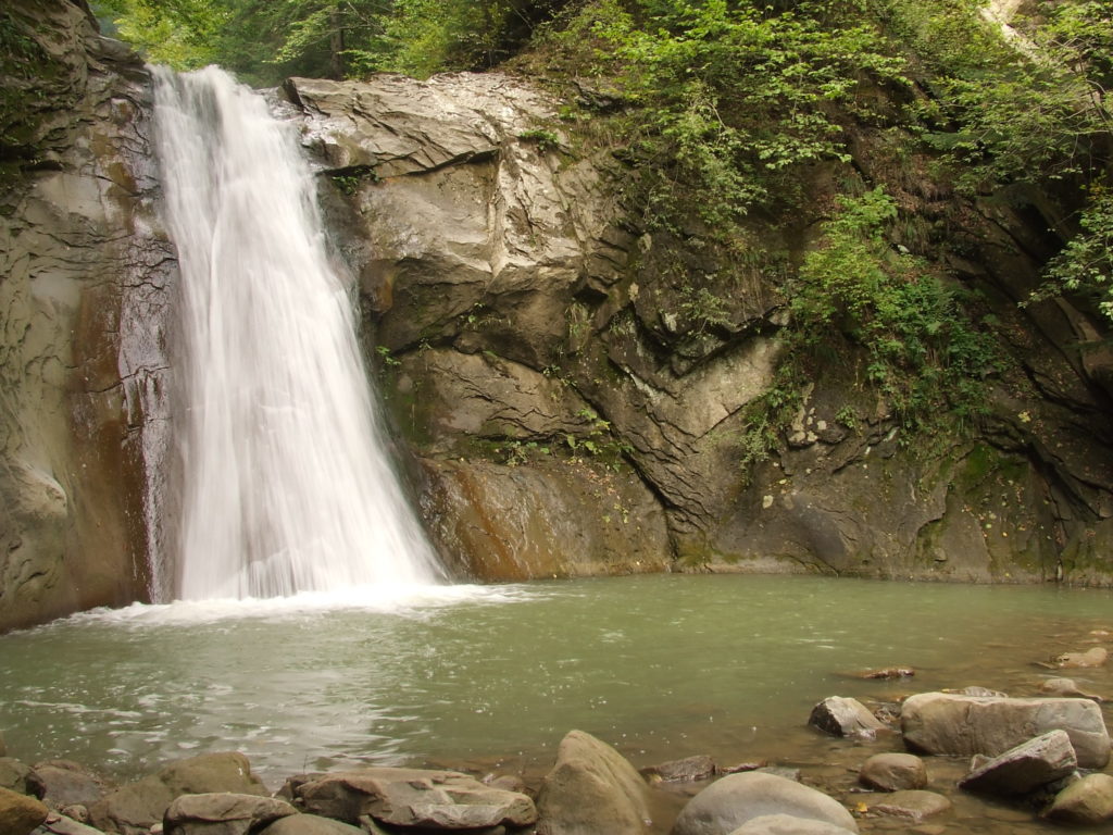 waterfall-1-1362981